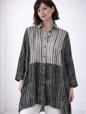 Masnada Italy Top Women Size 8 Button Front Lagenlook Oversized Avant Garde Art